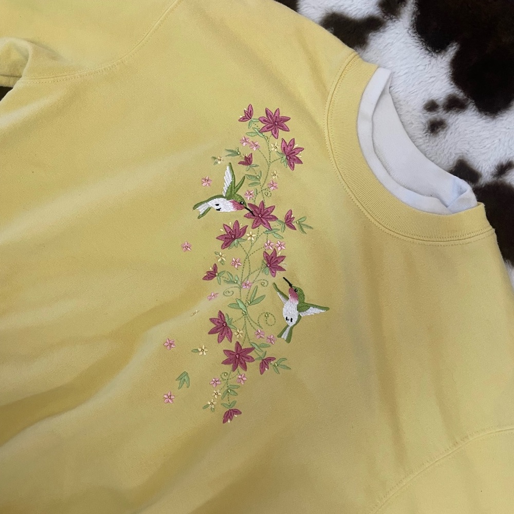 Hummingbird Sweatshirt - Picture 2 of 3